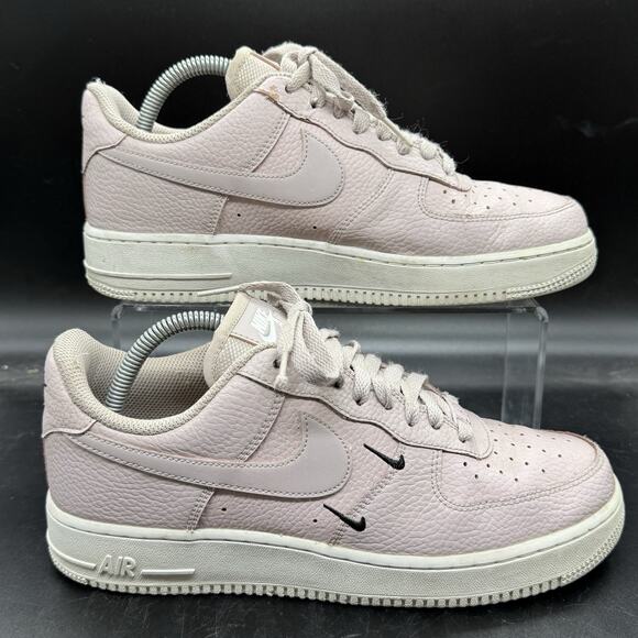 Nike Women's size 9.5 Air Force 1 ‘07 Low Athletic Shoes Violet CT1989-001 - Picture 1 of 7